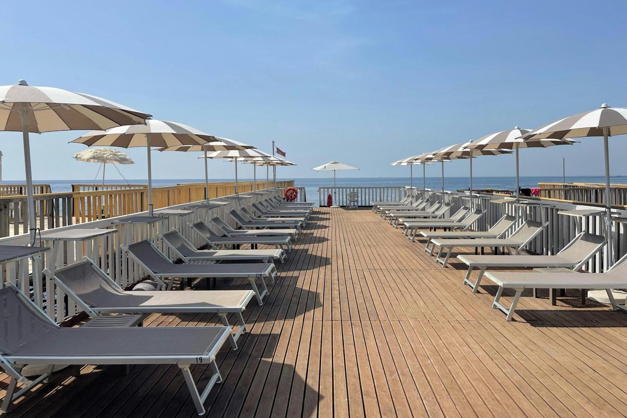 Four Points By Sheraton Catania Hotel Cannizzaro Exterior foto
